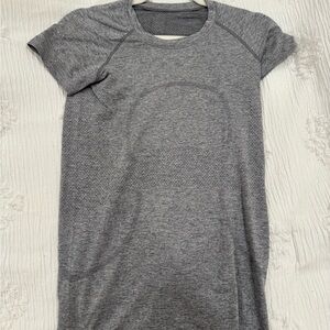 Grey Lululemon Swiftly
